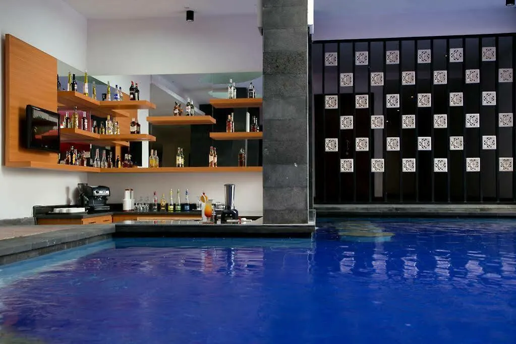 호텔 La Villais Kamojang Seminyak