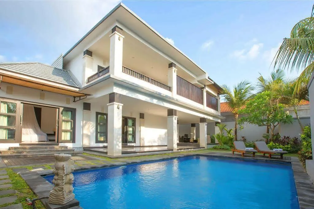 La Villais Kamojang Seminyak Hotel